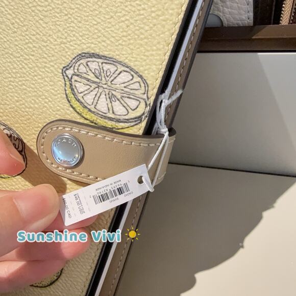 NWT Coach Notebook With Lemon Print CAO42 Garden Glade Multi - Picture 4 of 7